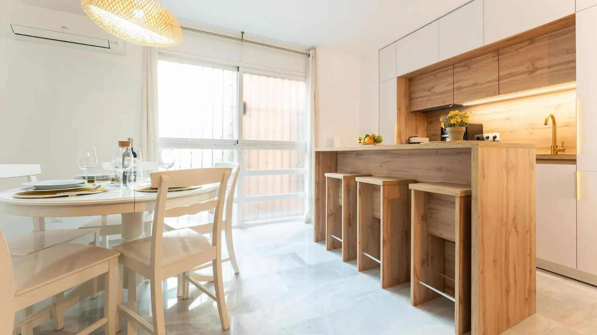 Malagasuite Downtown Vibes Apartment Malaga