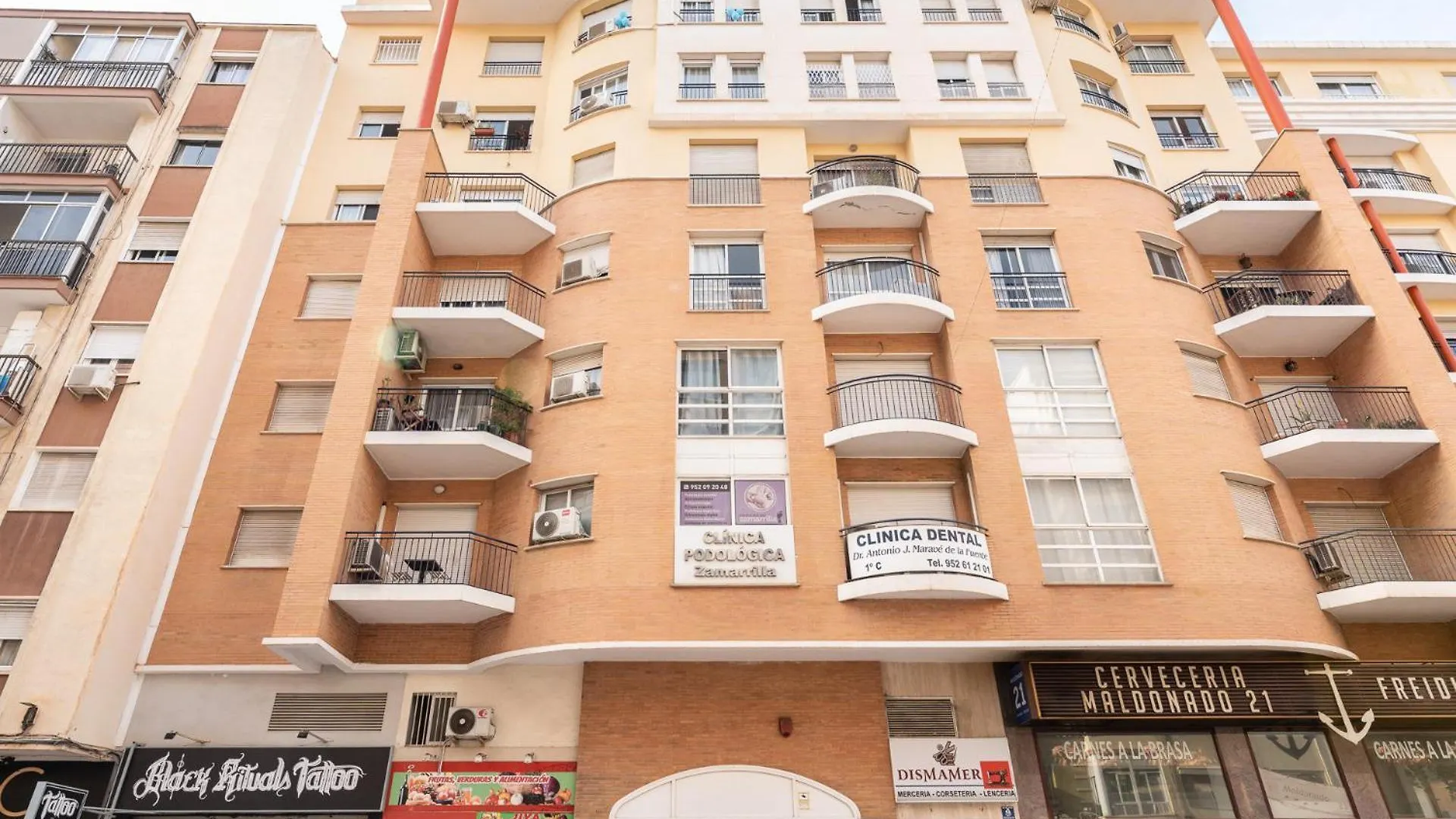 Malagasuite Downtown Vibes 0*, Malaga